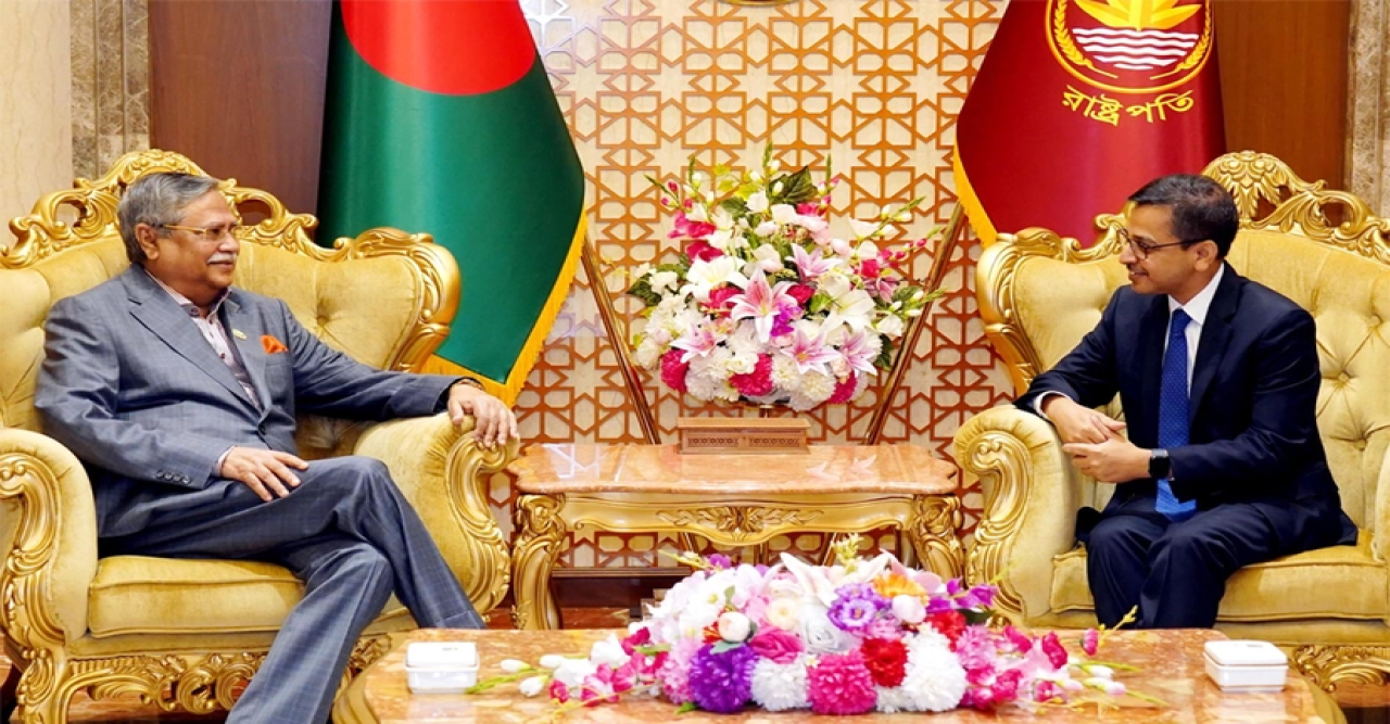 রোহিঙ্গা প্রত্যাবাসনে ভারতের কার্যকর পদক্ষেপ চান রাষ্ট্রপতি