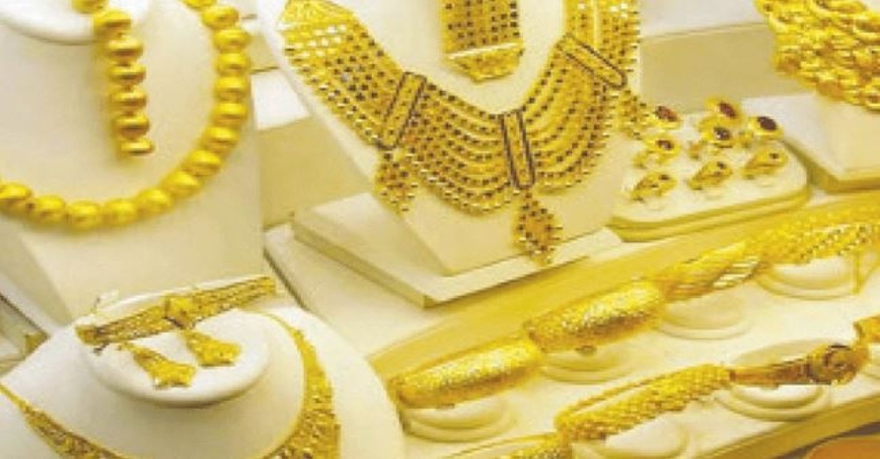 ভরিতে স্বর্ণের দাম কমলো ১৭৫০ টাকা