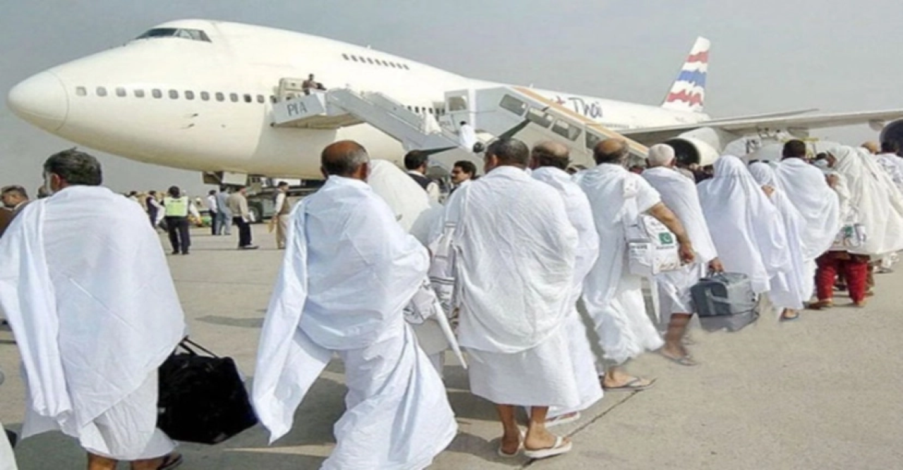 ১৫ ফ্লাইট বাতিল, বিপাকে ৬ হাজার হজযাত্রী