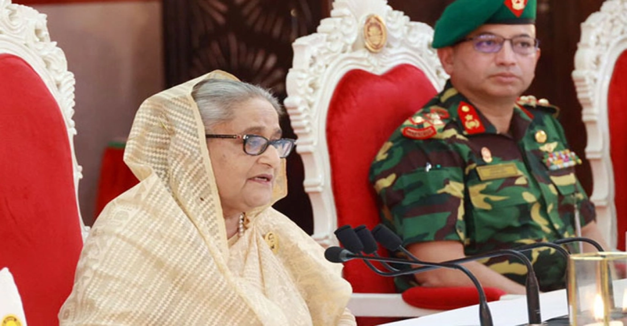 অর্থ ঋণ নিই, কারো কাছে হাত পাতি না : প্রধানমন্ত্রী