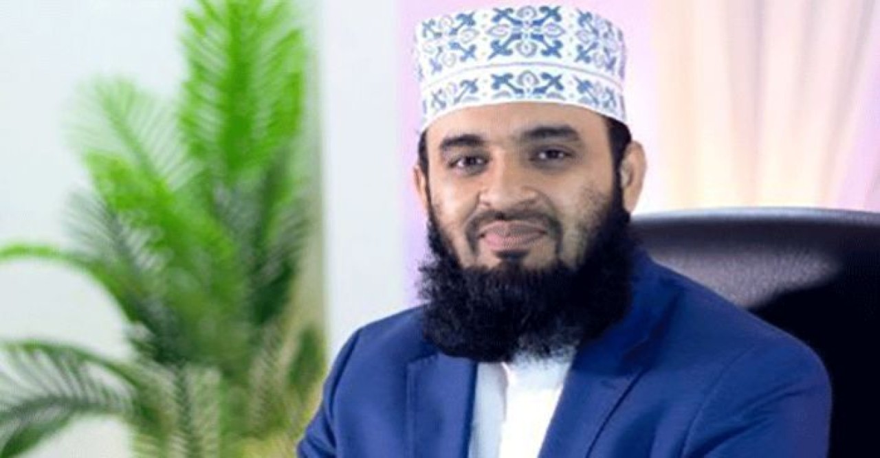 অবশেষে দেশে ফিরলেন আলোচিত ইসলামী আলোচক মিজানুর রহমান আজহারী