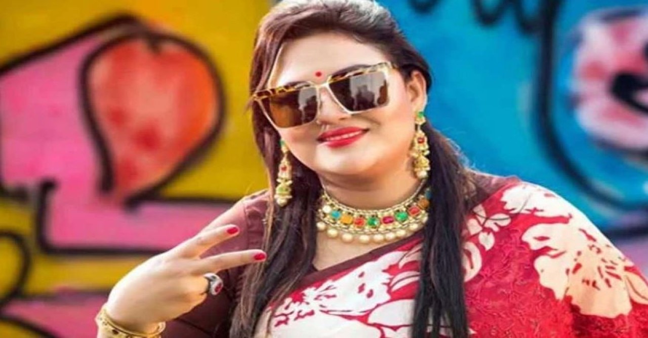 উচ্ছ্বসিত মমতাজ
