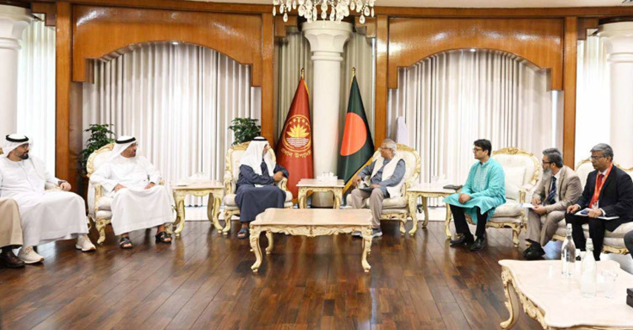 ‘বন্ধুত্বের বার্তা’ নিয়ে ঢাকায় আমিরাতের প্রতিনিধিদল , ড. ইউনূসের সঙ্গে বৈঠক