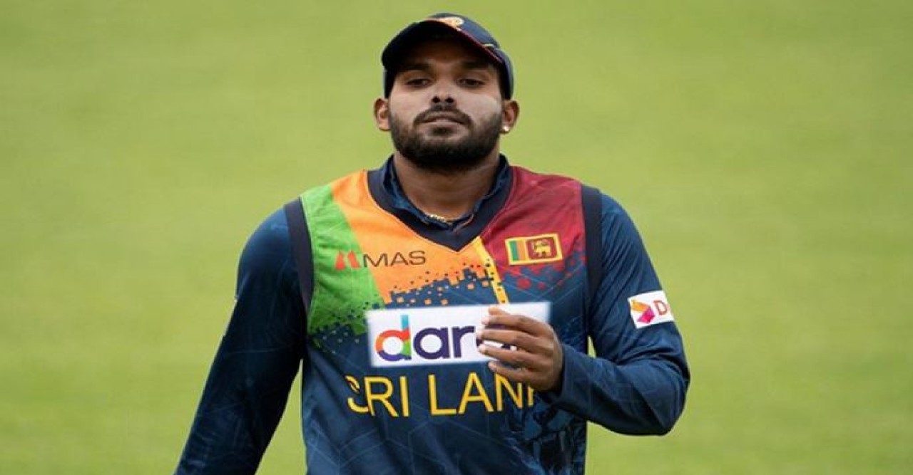 অধিনায়কত্ব ছাড়লেন হাসারাঙ্গা