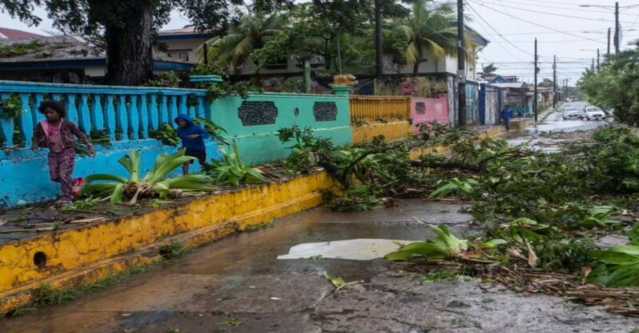 মধ্য আমেরিকায় হারিকেন জুলিয়ার তাণ্ডবে ২৮ জনের প্রাণহানি