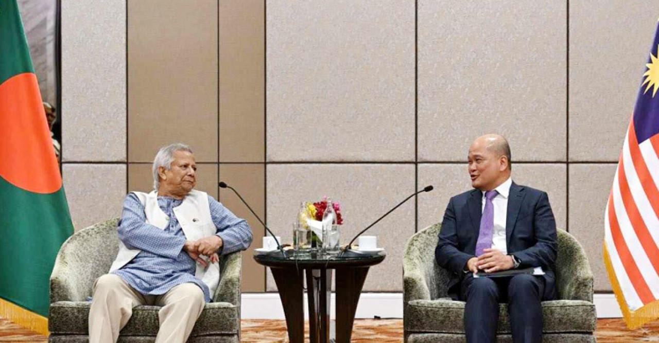 আজিয়াটাকে ৫জি ও ডেটা সেন্টারে বিনিয়োগের আহ্বান প্রধান উপদেষ্টার