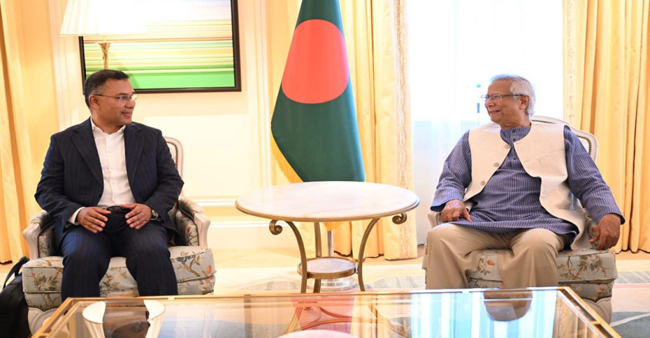 প্রধান উপদেষ্টার সঙ্গে বৈঠককে ঐতিহাসিক বলে মন্তব্য করেছেন বিএনপির চেয়ারম্যান তারেক রহমান