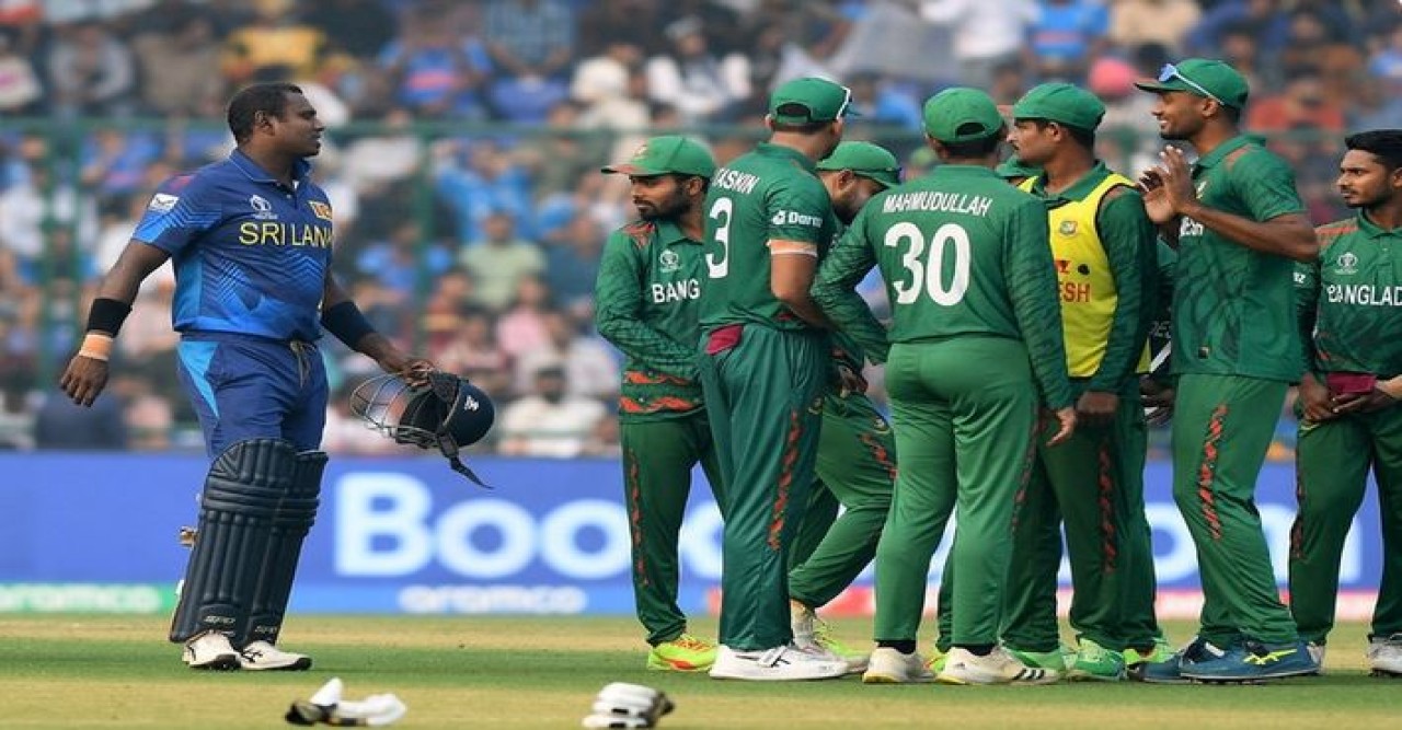 শ্রীলঙ্কায় সাকিবকে পাথর মারার হুমকি ম্যাথুসের ভাইয়ের