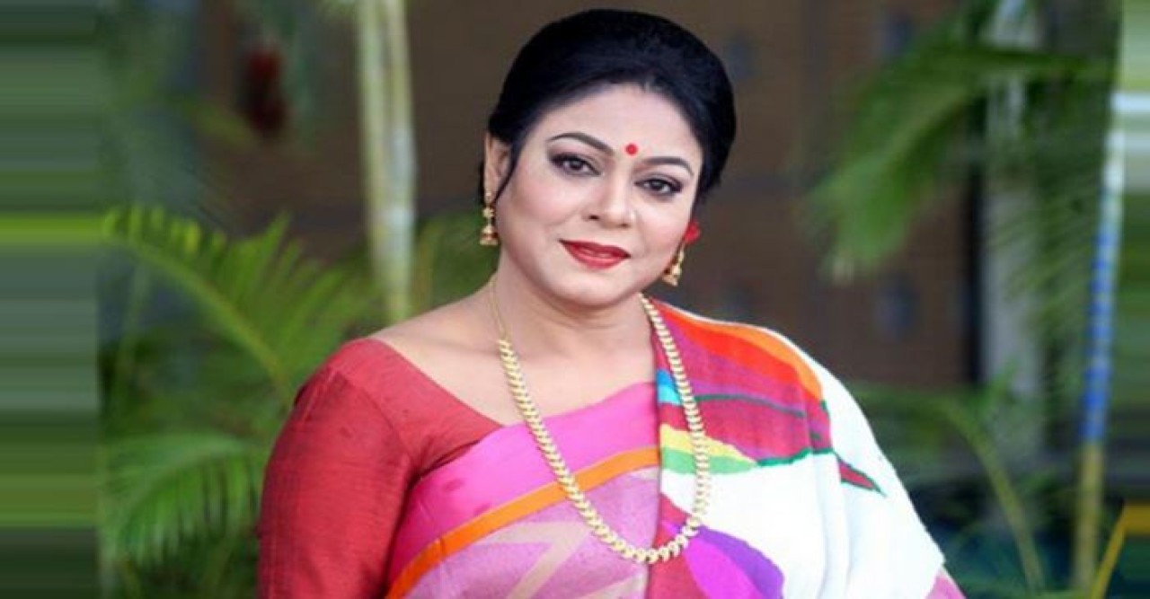 ১৫ বছর নিষিদ্ধ ছিলেন এই গায়িকা