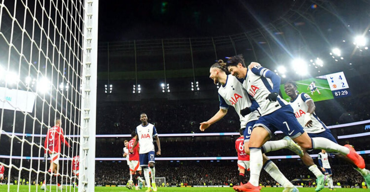 ৭ গোলের রুদ্ধশ্বাস ম্যাচে ম্যানইউকে হারিয়ে সেমিতে টটেনহ্যাম