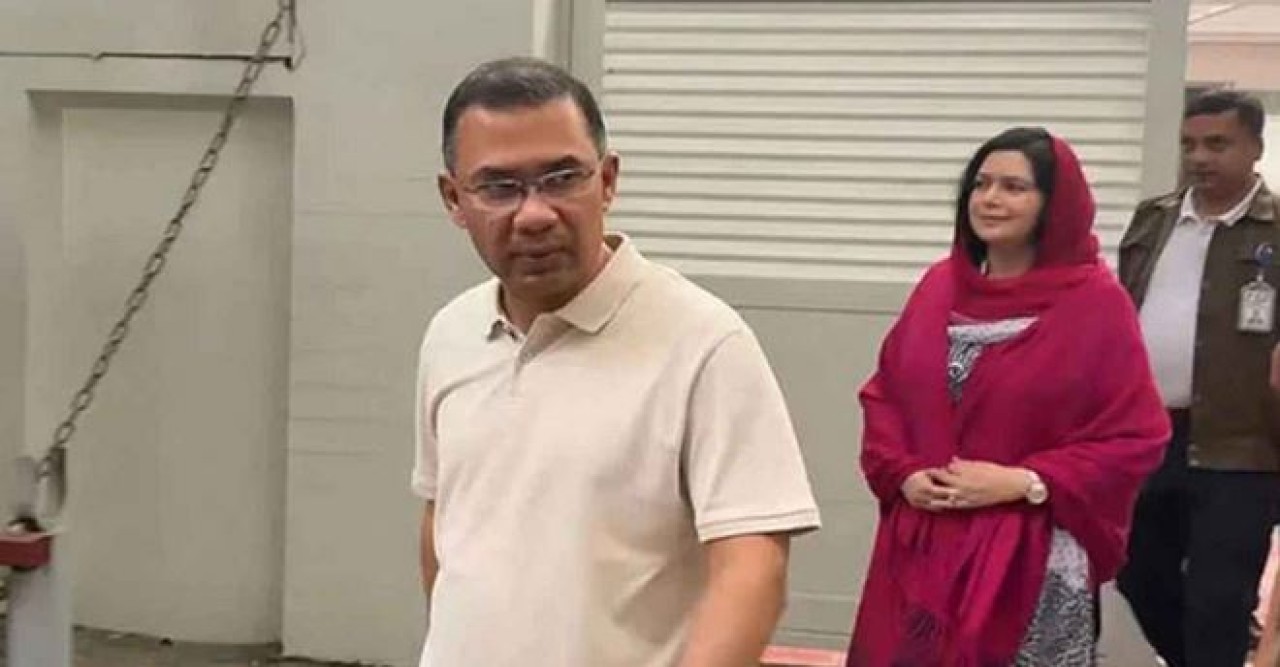 বগুড়ায় আলু ঘাঁটিসহ আর যা খেলেন প্রধানমন্ত্রী