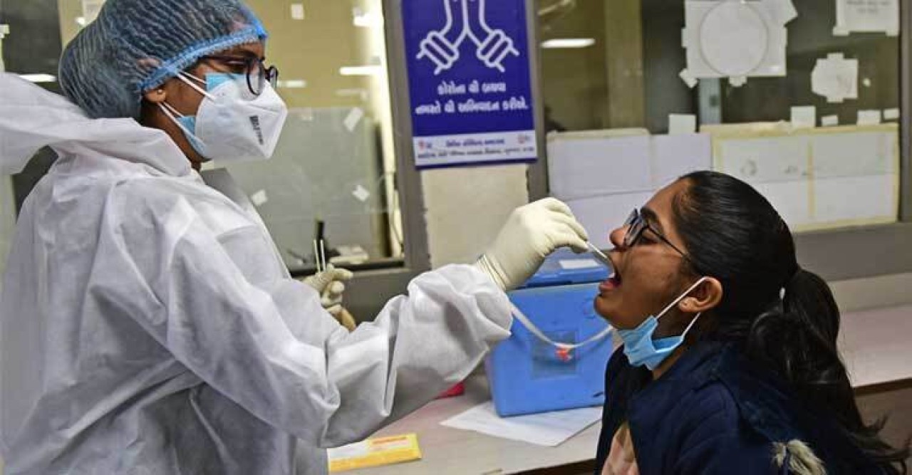 ভারতে ফের করোনার থাবা, এক সপ্তাহে সংক্রমণ বেড়েছে ১২০০ শতাংশ