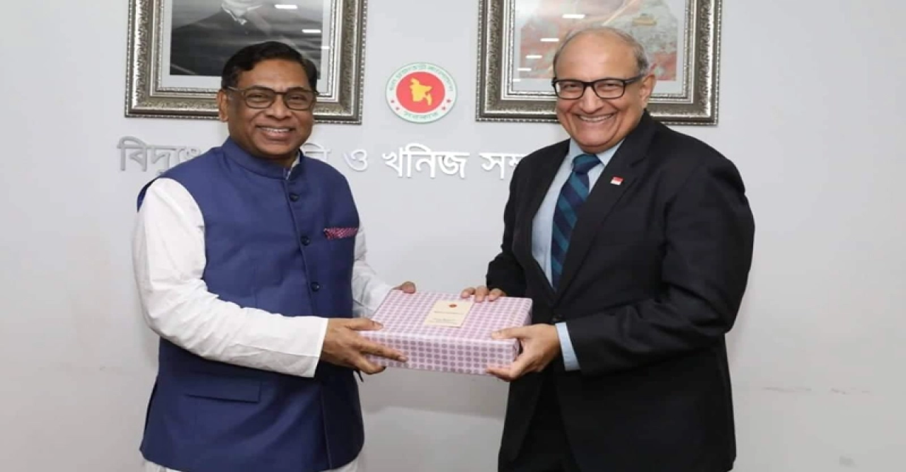 বিদ্যুৎ ও জ্বালানি খাতে সিঙ্গাপুরের অভিজ্ঞতা কাজে লাগাতে চান প্রতিমন্ত্রী