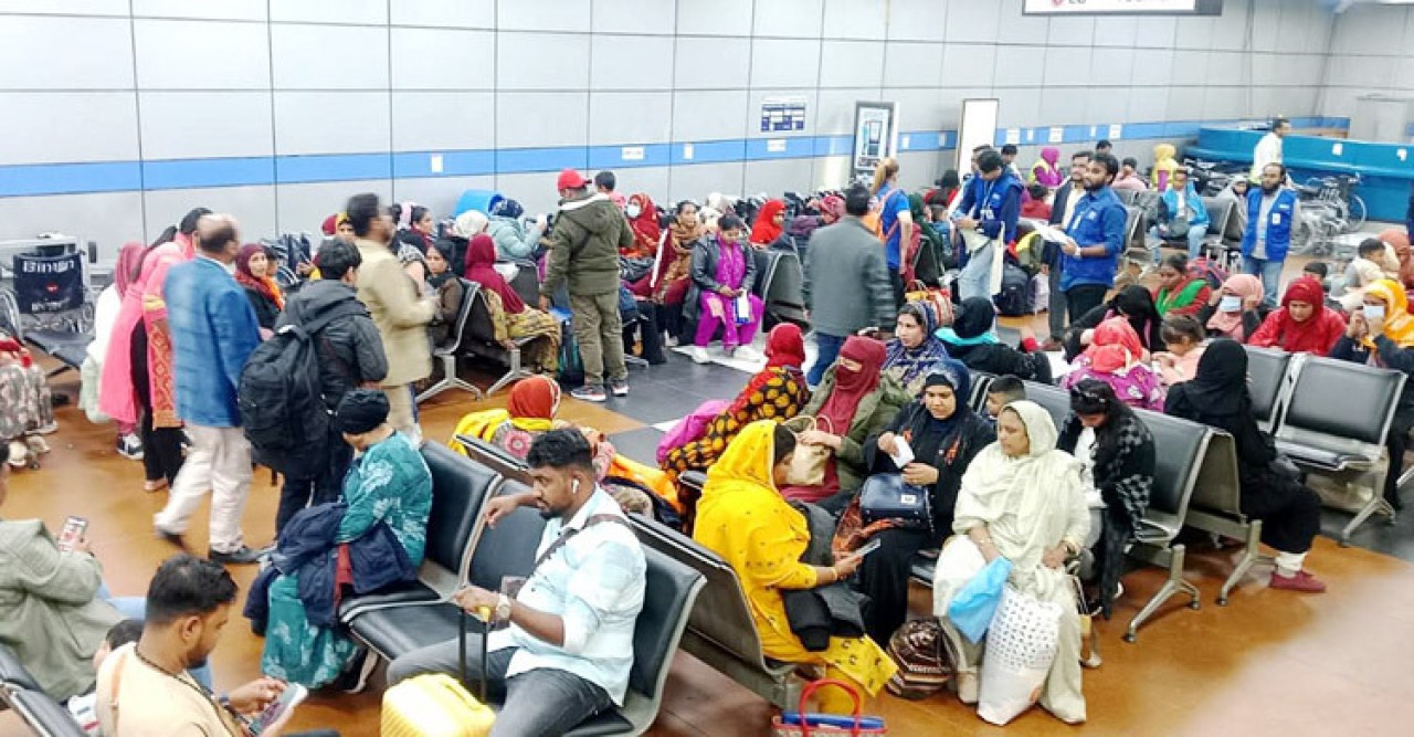 লেবানন থেকে দেশে ফিরলেন আরও ১০৫ জন