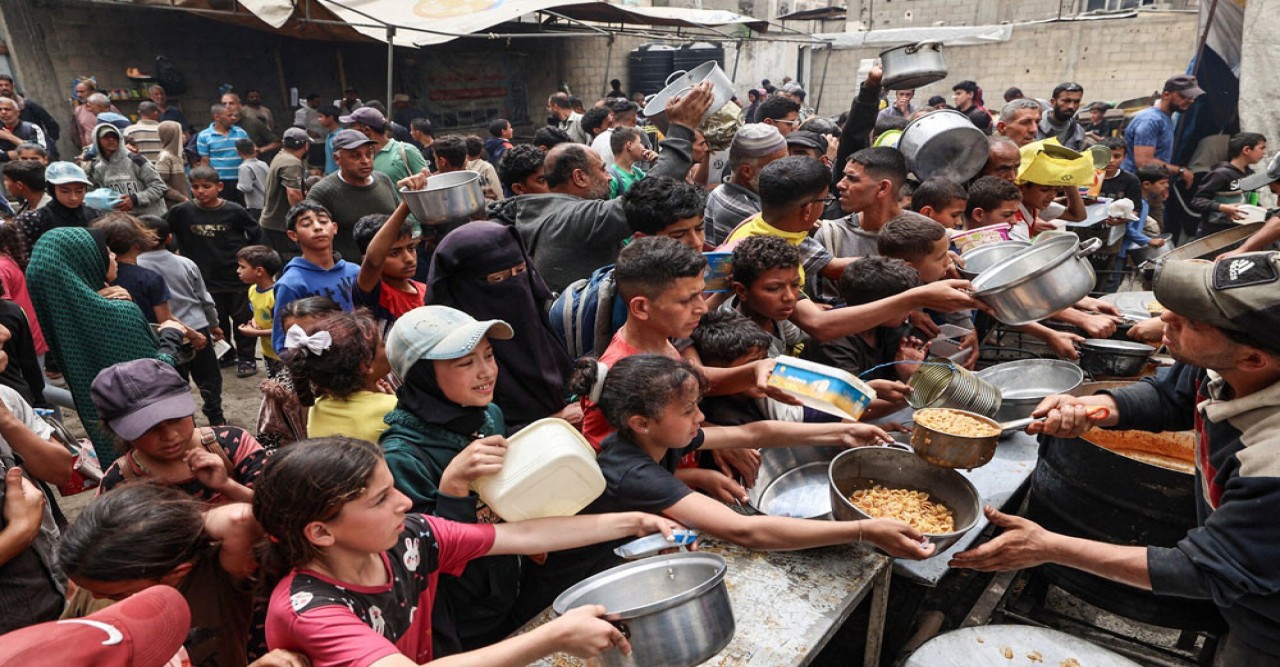 গাজায় এখনো ত্রাণসামগ্রী প্রবেশে বাধা দিচ্ছে ইসরায়েল