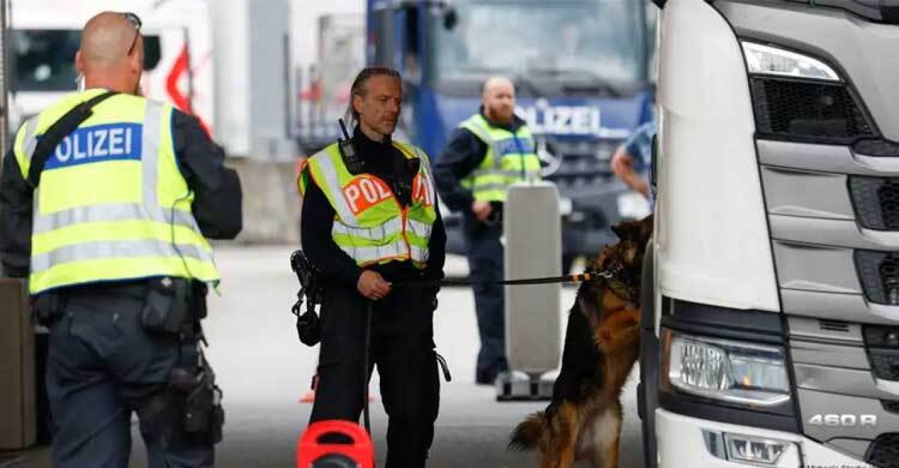 অবৈধ অভিবাসন ঠেকাতে সীমান্ত নজরদারির মেয়াদ বাড়াচ্ছে জার্মানি