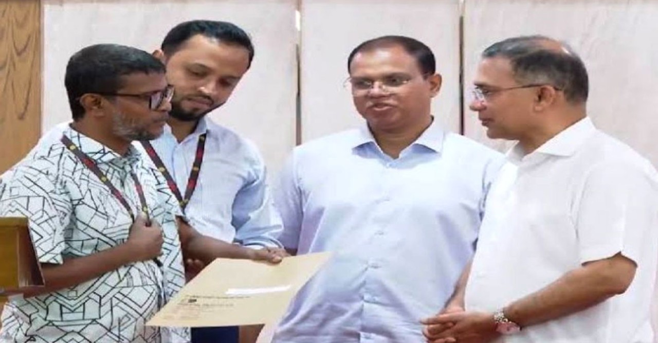 গুম-খুন ও শহীদ পরিবারের ৭৪ জনকে নিয়োগপত্র দিলেন প্রধানমন্ত্রী