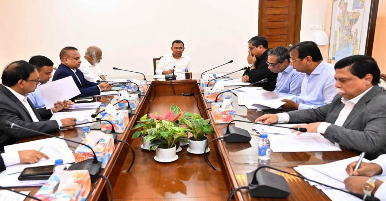 ডেঙ্গু প্রতিরোধে দেশজুড়ে পরিচ্ছন্নতা কার্যক্রম জোরদারের নির্দেশ প্রধানমন্ত্রীর