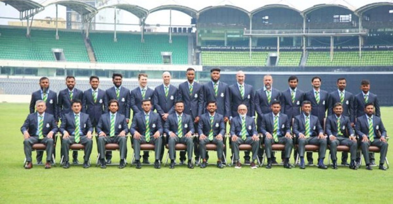 বিশ্বকাপে যাওয়ার আগে ফটোসেশনে টাইগাররা