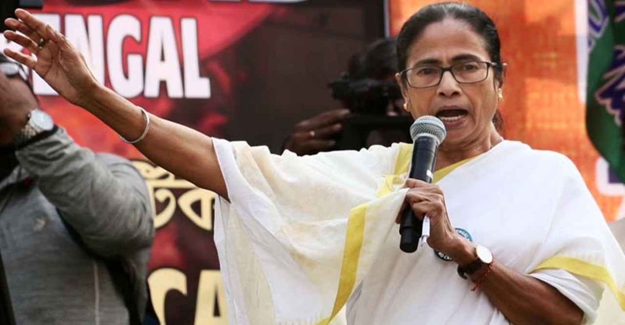 ফারাক্কা ব্যারেজ সমস্যা দিল্লির বিষয়, আমাদের নয় : মমতা