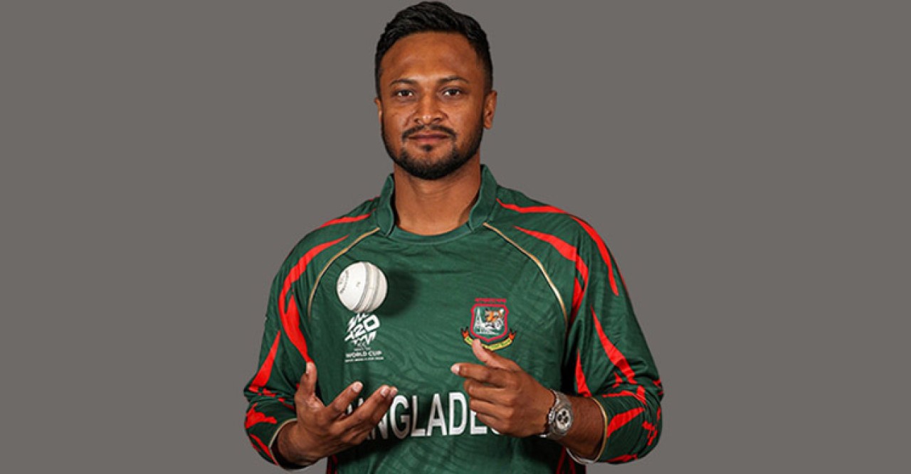 ম্যাচ না খেলেই অলরাউন্ডার র‌্যাংকিংয়ে শীর্ষস্থান ফিরে পেলেন সাকিব