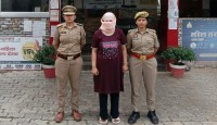রাতে পার্টিতে যাওয়া নিয়ে আপত্তি, শ্বশুরকে কুপিয়ে হত্যা করলেন পুত্রবধূ