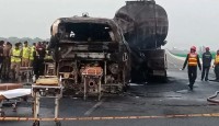 আফগানিস্তানে ট্যাংকার, বাস ও মোটরসাইকেলের সংঘর্ষে নিহত ২১