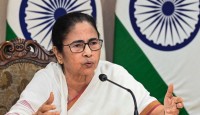 ভারতের সবচেয়ে দরিদ্র মুখ্যমন্ত্রী মমতা