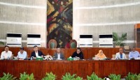 স্বচ্ছ প্রশাসন গড়তে কাজ করছে সরকার