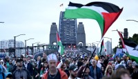 ফিলিস্তিনের পক্ষে অস্ট্রেলিয়ার রাস্তায় লাখো মানুষের ঢল