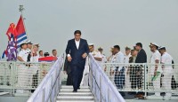 চীনা নৌবাহিনীর জাহাজ পরিদর্শনে প্রধানমন্ত্রীর প্রতিরক্ষা উপদেষ্টা ও নৌবাহিনী প্রধান