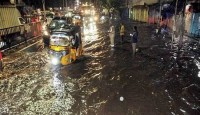 হায়দরাবাদে ভারী বৃষ্টিতে দেওয়াল ধস, শিশুসহ প্রাণ গেলো ৭ জনের