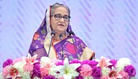 শেখ হাসিনা দেশ বিক্রি করে না: প্রধানমন্ত্রী